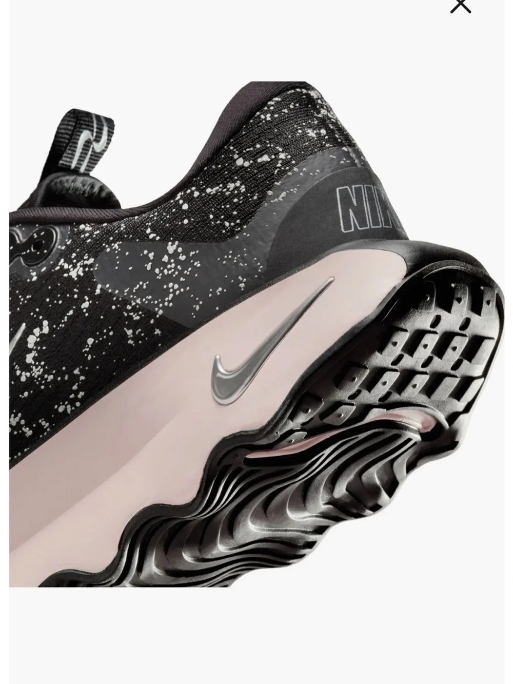 NIKE Motiva SE Walking Sneaker NIB
